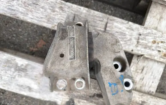 Citroen Jumper Engine mount bracket 1367173080