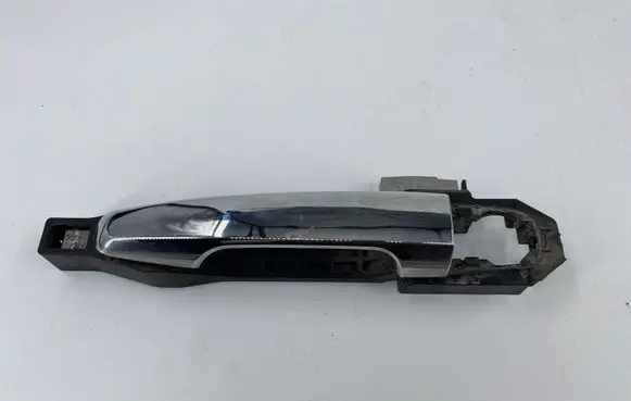 Mitsubishi L200 Front door exterior handle