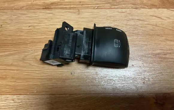 Renault Megane III Multifunctional control switch/knob 255522540R