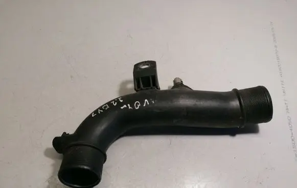 Toyota Avensis T250 Intercooler hose/pipe 173620R010