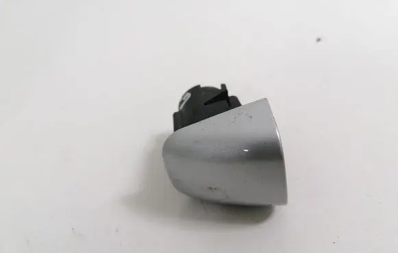 Audi A4 S4 B8 8K Front door handle cover 8T0837167A