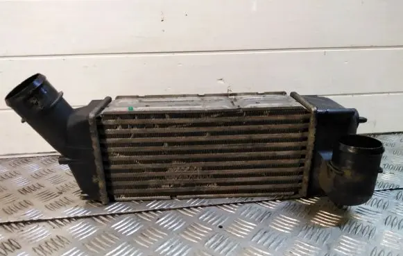 Citroen C4 I Picasso Intercooler radiator 9656897180