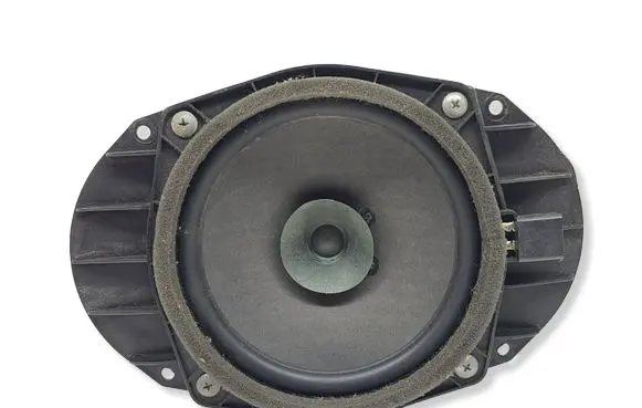 Mitsubishi Pajero Rear door speaker 435844