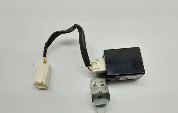 Mazda 6 Door central lock control unit/module X1T85675M DHY6 675DZ