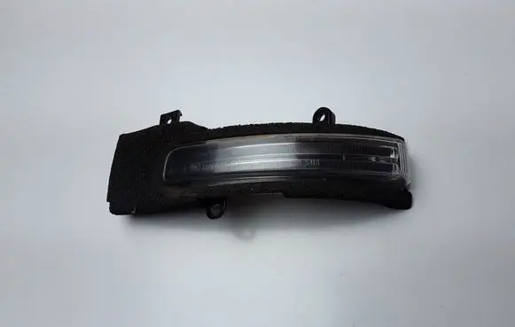 Mitsubishi Outlander Mirror indicator light 8351A067