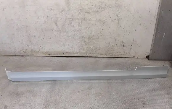 Mercedes-Benz Vito Viano W447 Sliding door rail trim