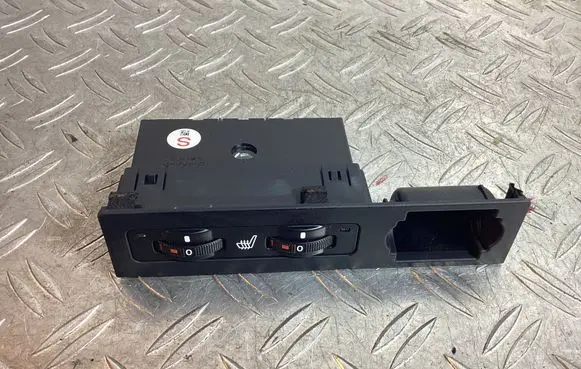 Lexus RX 450H Seat heating switch 453451