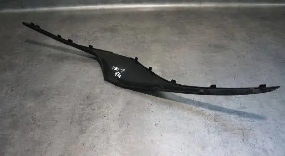 Volvo V40 Front bumper splitter molding 31347088