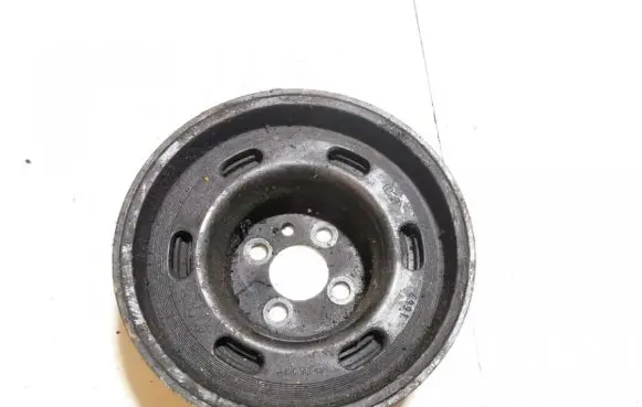 Audi A6 S6 C5 4B Crankshaft pulley 058105251E