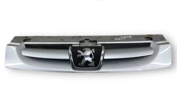 Peugeot Partner Front bumper upper radiator grill 9644758777