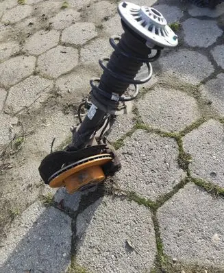 BMW 1 F20 F21 Front shock absorber with coil spring 6862171 13B205GD0115 3B205BD011X