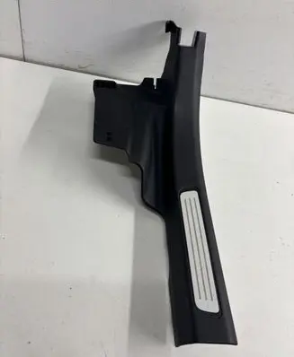 Volvo S90, V90 Rear sill trim cover 31377618