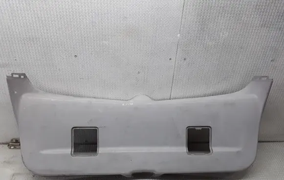 Nissan Primera Bottom trim 