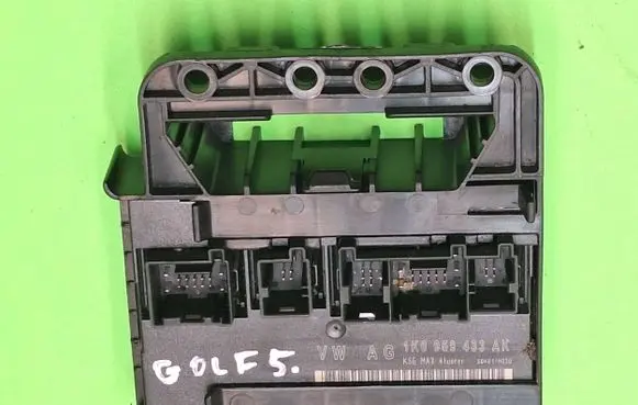 Volkswagen Golf V Comfort/convenience module 1K0959433AK S04017H030