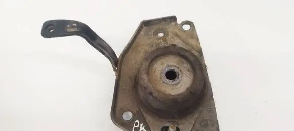 Peugeot 3008 I Engine mount bracket