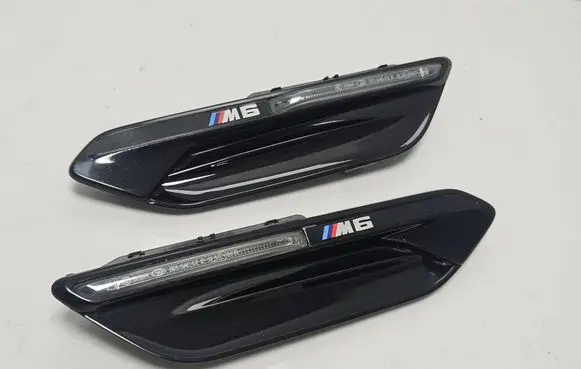 BMW M6 Front fender indicator light 51138050519 51138050520 21092308