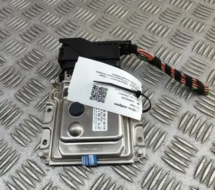Mercedes-Benz C W205 Adblue control unit 0281031381 A0009012003