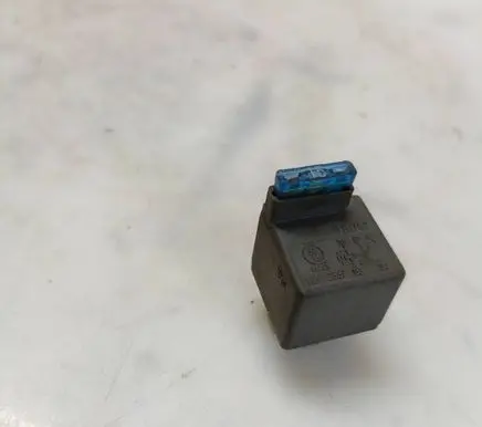 Renault Espace II Other relay 12V2337 B047 8587878