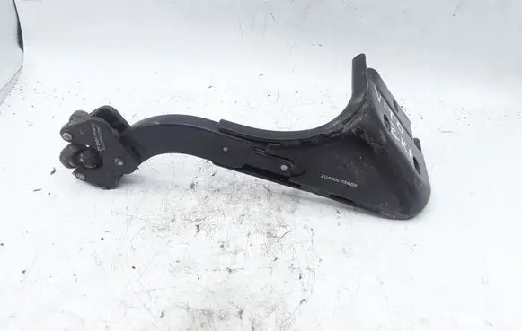 Mercedes-Benz Vito Viano W639 Sliding door lower roller guide/hinge A6397630047