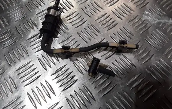 Fuel return line/hose