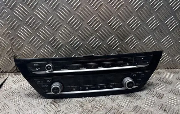 BMW 5 G30 G31 G38 Climate control unit 6834435 11419110 17B131PP1216