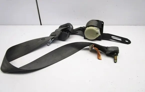 Toyota Camry Front seatbelt