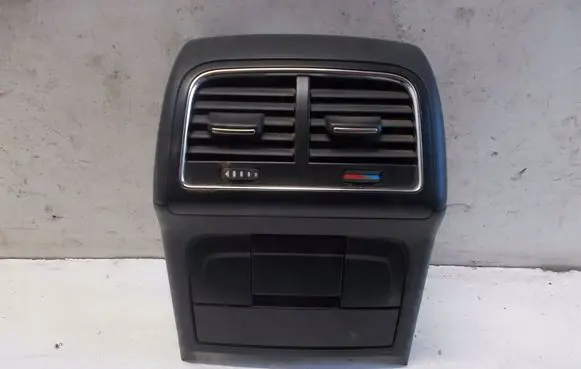Audi A4 S4 B8 8K Rear air vent grill kratkii