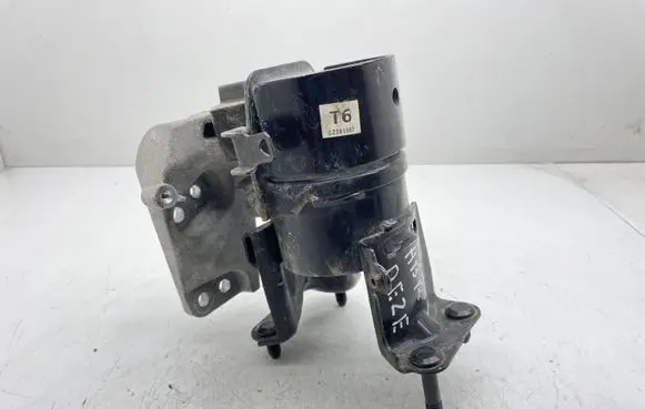 Toyota RAV 4 (XA50) Gearbox mount