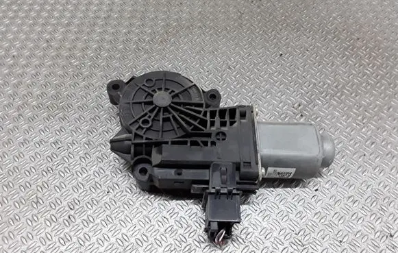Volkswagen PASSAT B7 USA Rear door window regulator motor