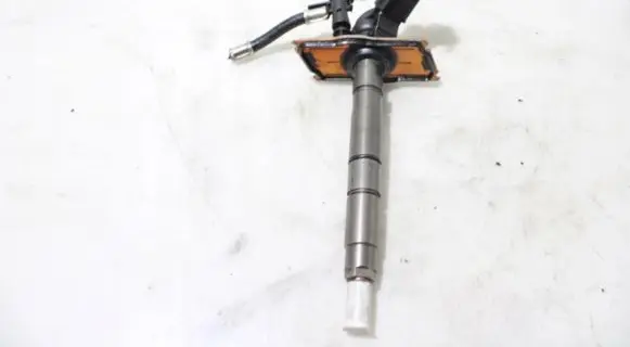 Volkswagen Phaeton Fuel injector 0445115079
