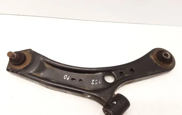 Suzuki SX4 Front lower control arm/wishbone