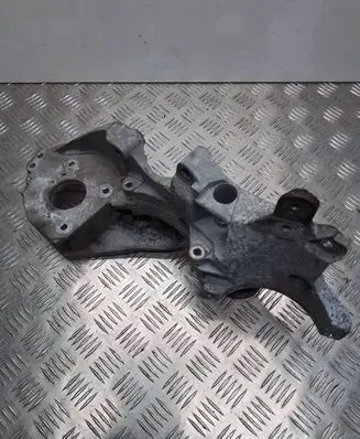 Volkswagen PASSAT CC Fuel pump bracket Aisi9cu3