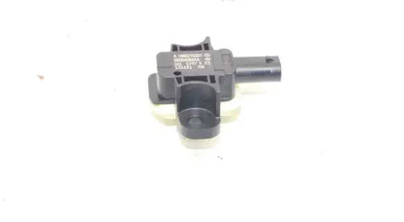 Mercedes-Benz A W176 Airbag deployment crash/impact sensor A1668210351