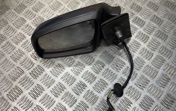 Opel Zafira B Front door electric wing mirror E1010850