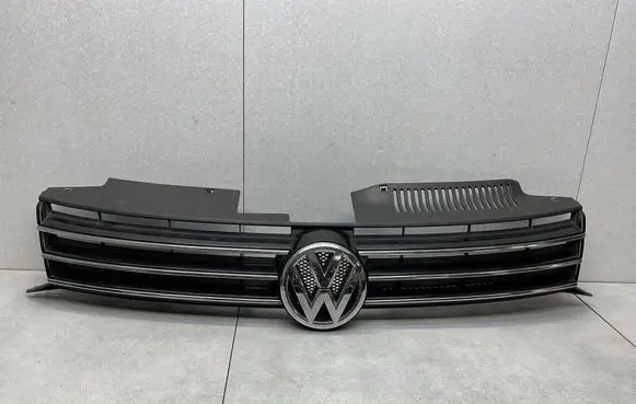 Front bumper upper radiator grill