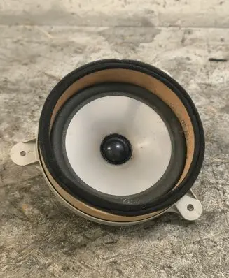 Subaru B9 Tribeca Rear door speaker