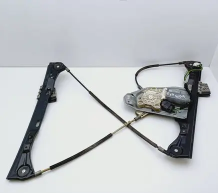 Mercedes-Benz C W203 Front door window regulator with motor A2037203046 A2118201742