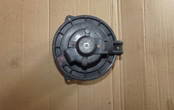 Honda Civic Heater fan/blower F00S33F023