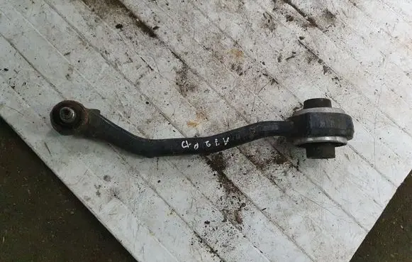Mercedes-Benz C W203 Front lower control arm/wishbone NOCODE