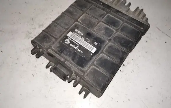 Volkswagen Golf III Engine control unit/module 1H0907311C 0261200714