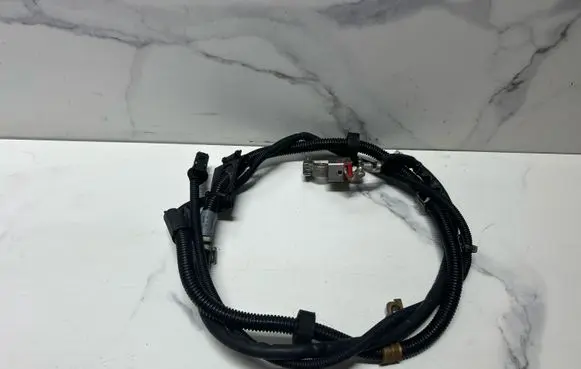 Mercedes-Benz C W204 Positive cable (battery) A2044402613