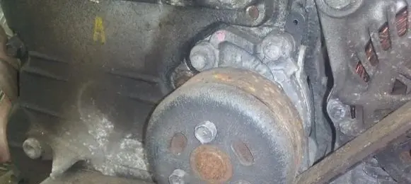 Nissan Note (E11) Water pump