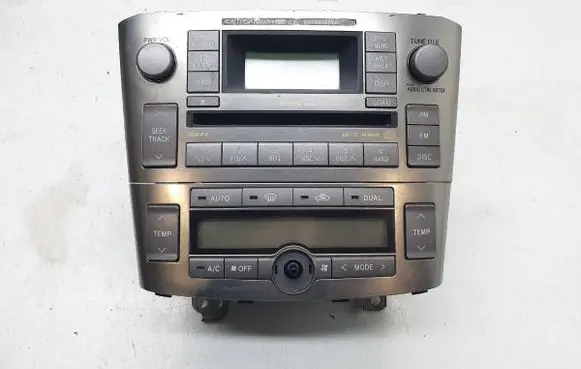 Toyota Avensis T250 Navigation unit CD/DVD player 