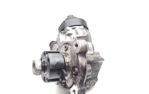 Audi A3 S3 8P Fuel injection high pressure pump 03L130755D 0445010514