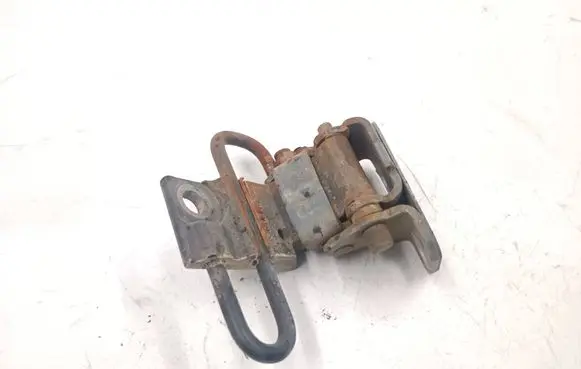 Audi A6 S6 C5 4B Front door lower hinge 4B0831412A
