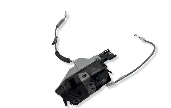 Opel Mokka B Rear door lock 
