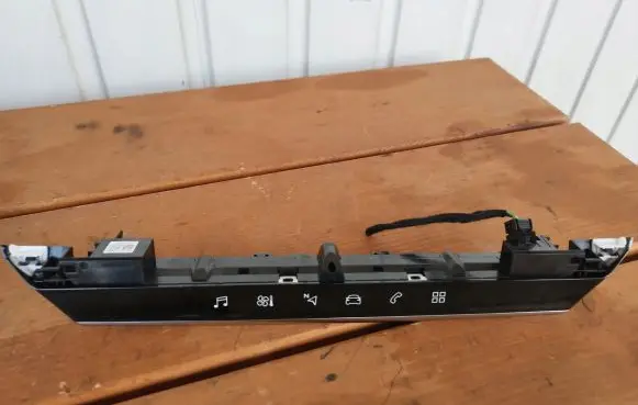 Citroen C5 Aircross Climate control unit 98197167XU