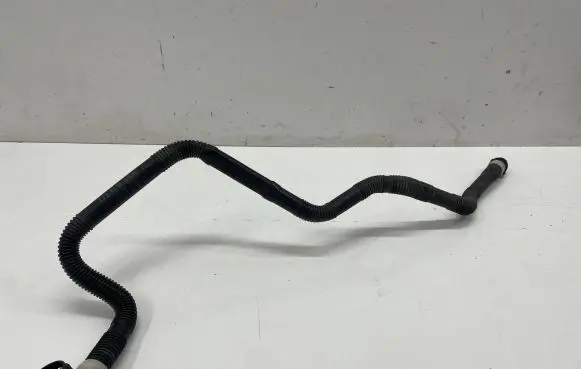 Tesla Model 3 Engine coolant pipe/hose 107758600E