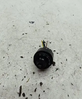 Mitsubishi Pajero Light switch