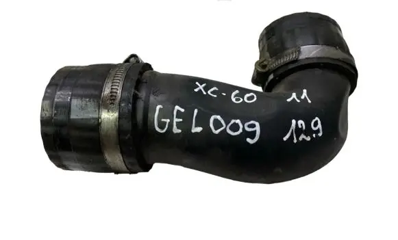 Volvo XC60 Intercooler hose/pipe 30751920
